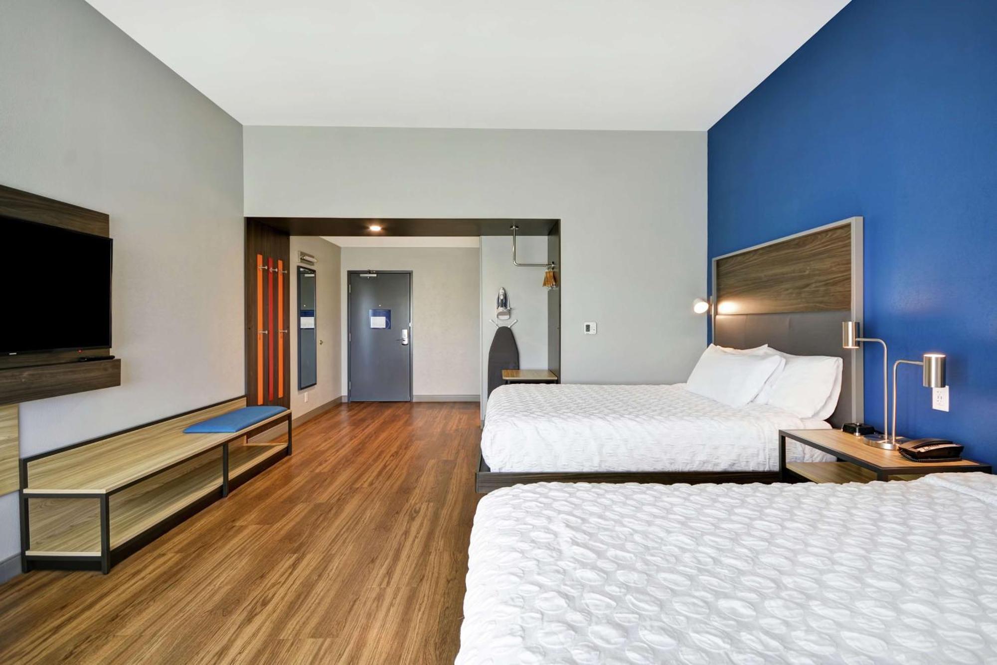 Tru By Hilton Huber Heights Dayton Hotel Екстериор снимка