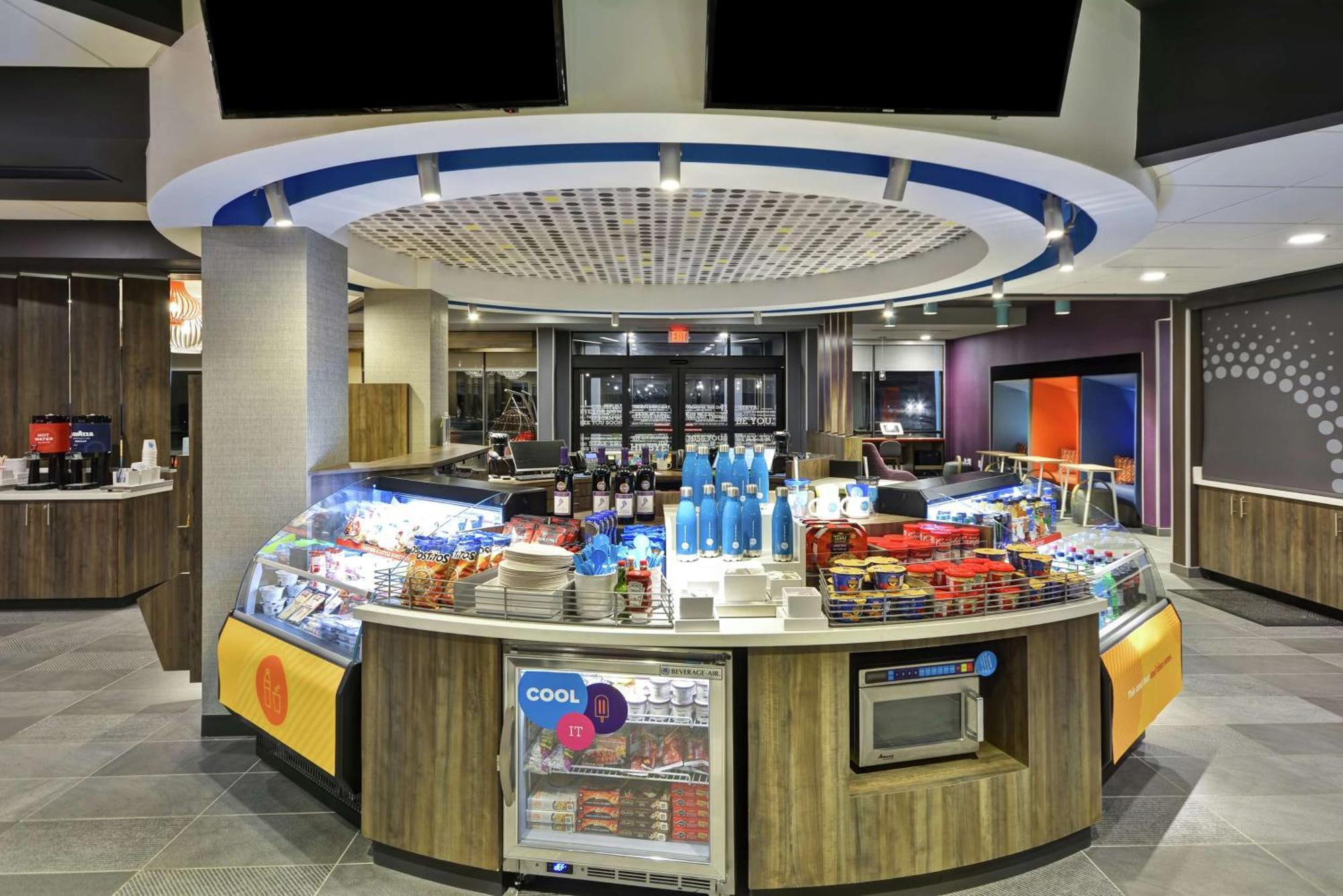 Tru By Hilton Huber Heights Dayton Hotel Екстериор снимка